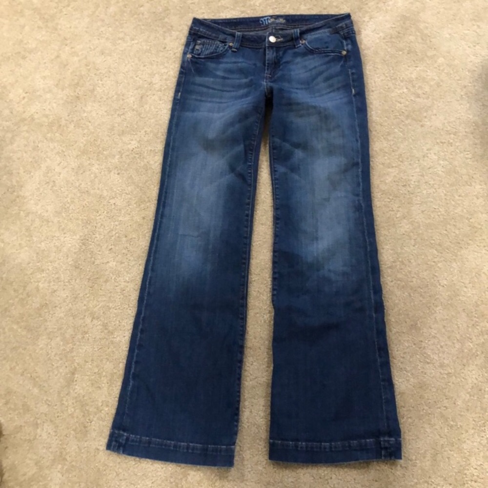 Miss Me vintage Y2K pintucked signature flare jeans 2000’s